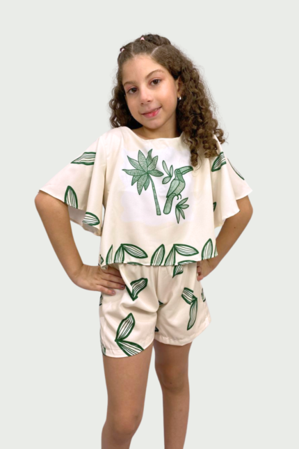 Conjunto Infantil Feminino em Tecido Leve